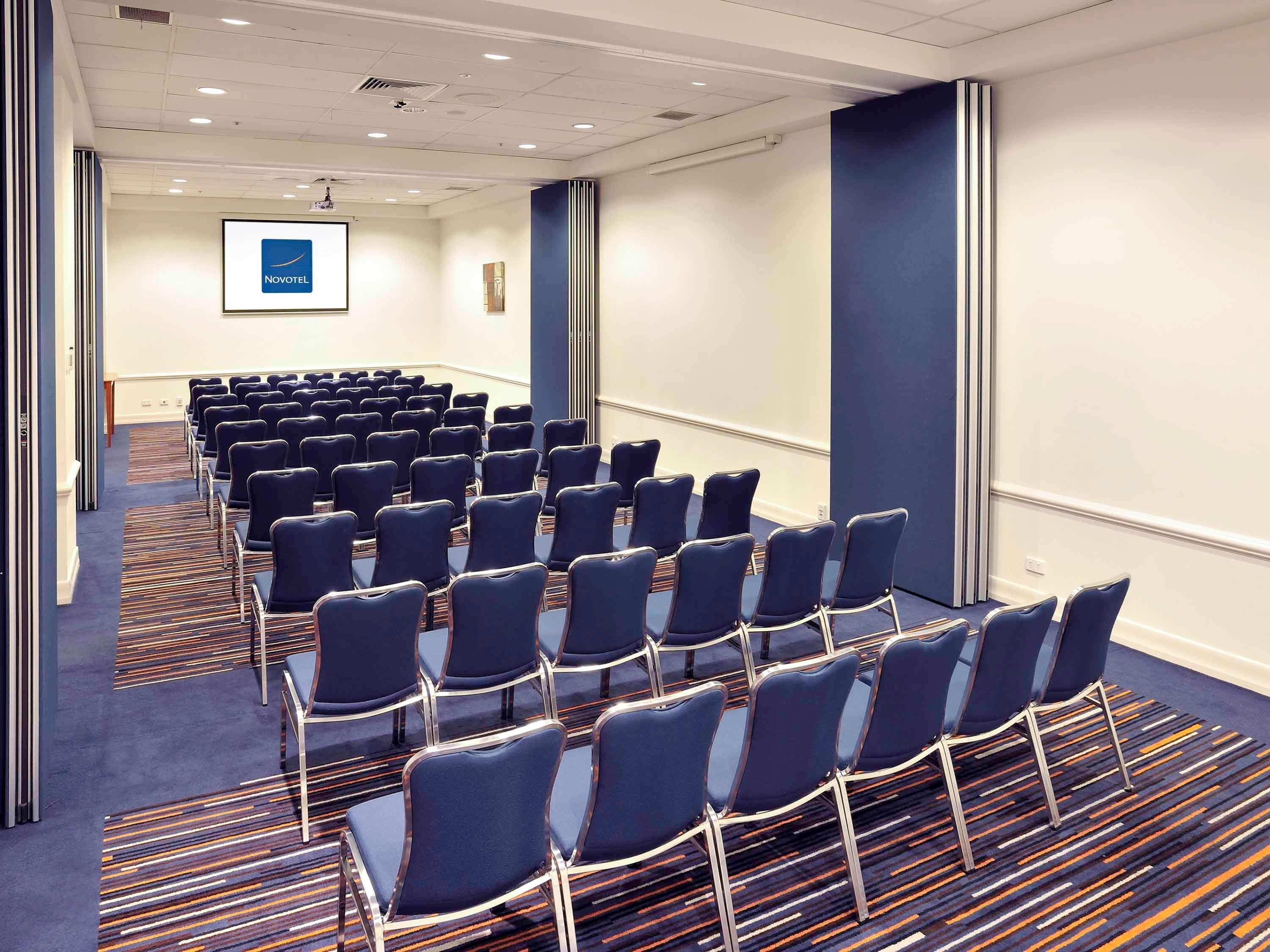 Novotel Melbourne Glen Waverley Esterno foto