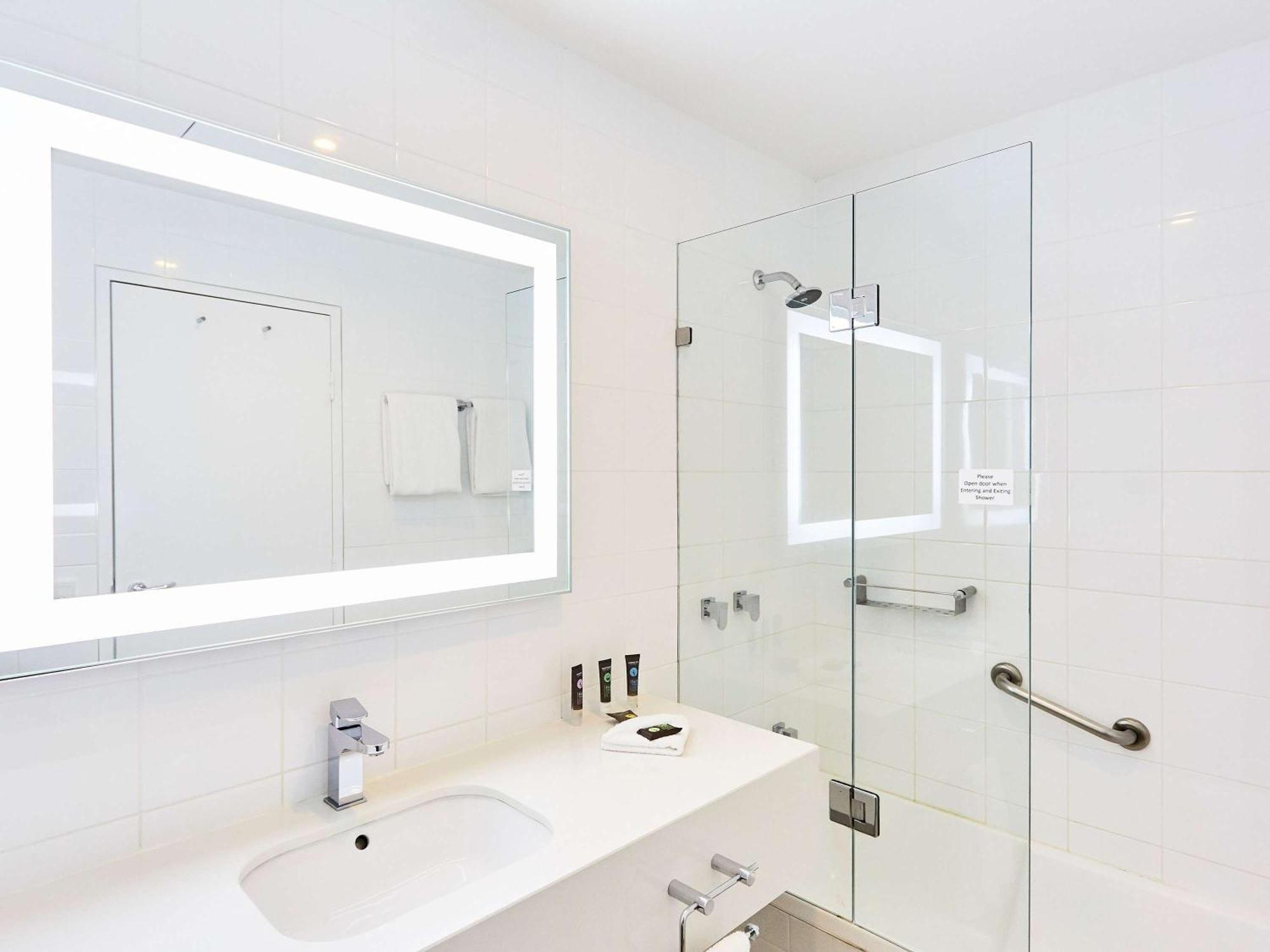 Novotel Melbourne Glen Waverley Esterno foto